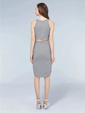 aritzia luxor short dress Babaton Luxor dress - how to style for wedding!? (Initially thinking  black/gold shoes/purse/accessories but would love any suggestions - also  hair up or down!?